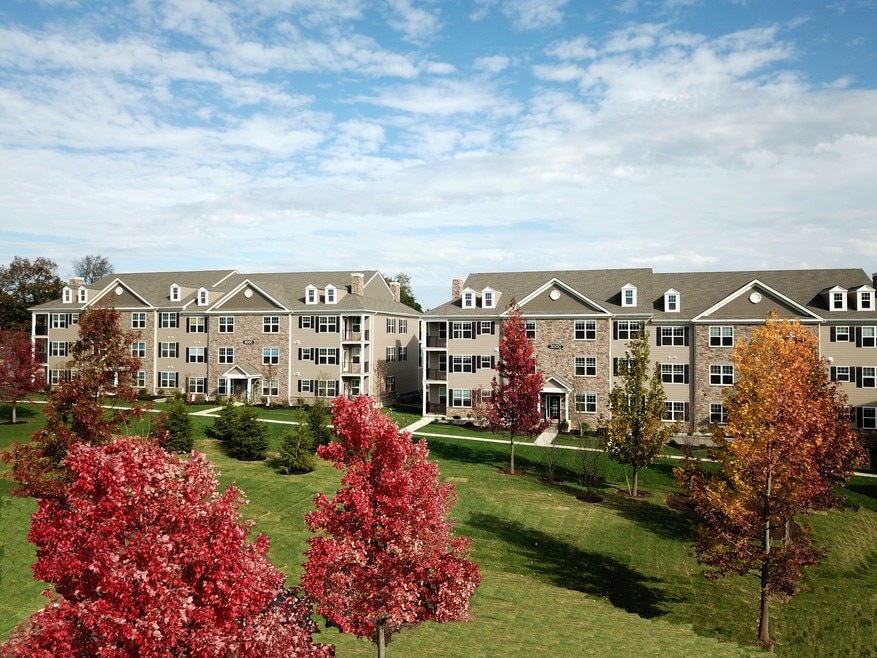 Birchwood Commons, Bethlehem, PA 18020 - photo 1