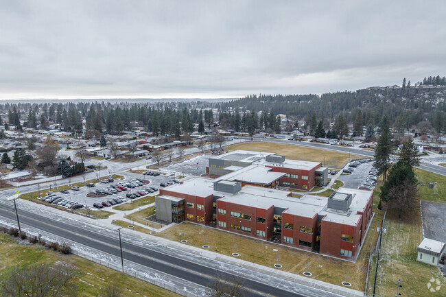 Linwood Elementary is located in a mostly residential neighborhood.