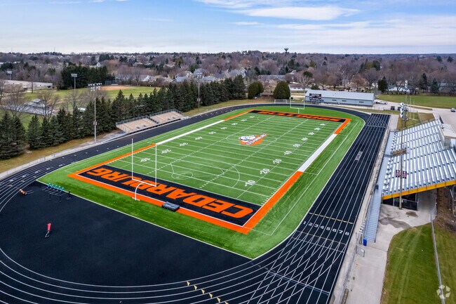 Cedarburg High School, Rankings & Reviews