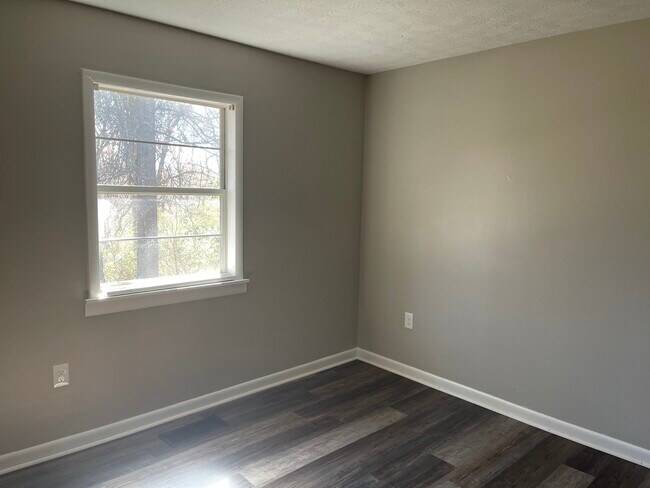 305 Houseal St unit 305 Houseal St Cedar, Cedartown, GA 30125 - photo 6