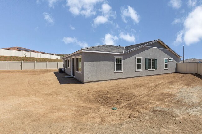 11585 Tigertail Rd, Moreno Valley, CA 92557 - photo 5