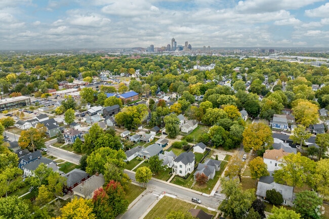 The Windsor Park neighborhood is just a short drive from Downtown Indianapolis.