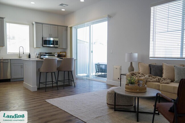 8200 W Encanto Blvd unit 105.1412756, Phoenix, AZ 85035 - photo 2