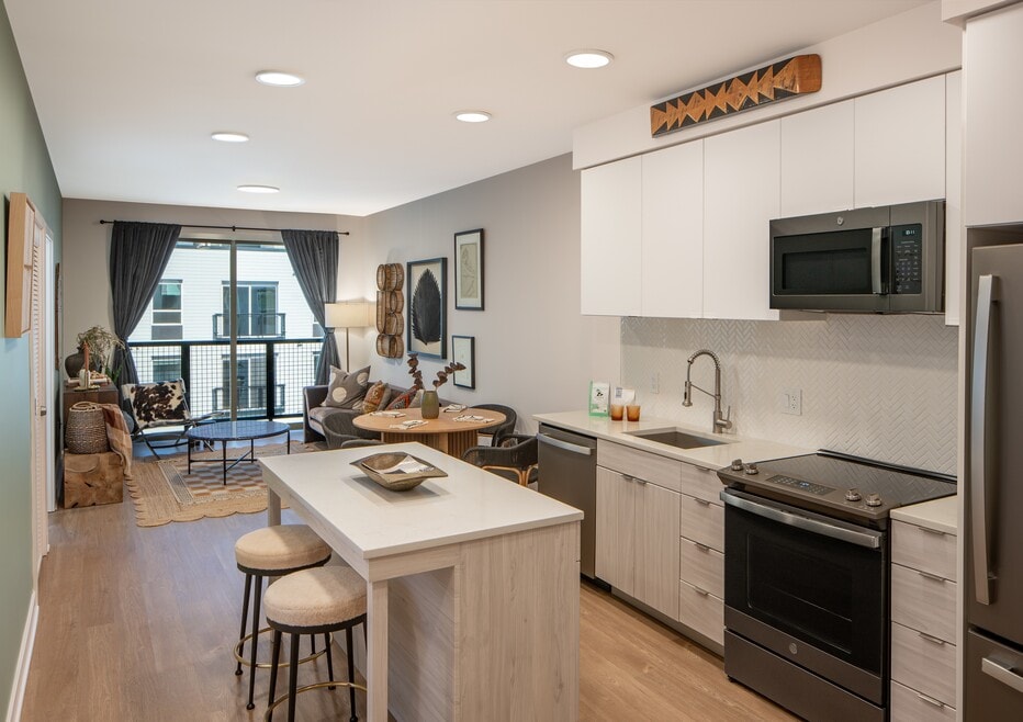 ARPhoto_230308_02_FS