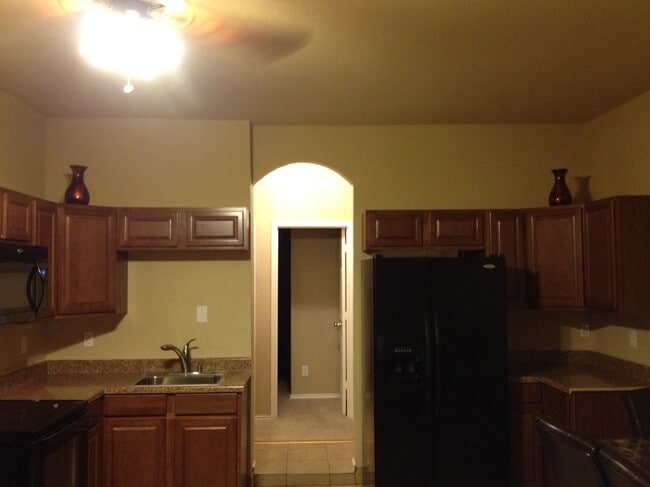 5003 Gemsbuck Chase, San Antonio, TX 78251 - photo 6