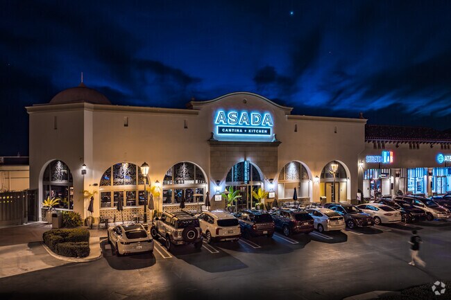 Asada Cantina + Kitchen is a modern restaurant serving delicious Mexican cuisine.