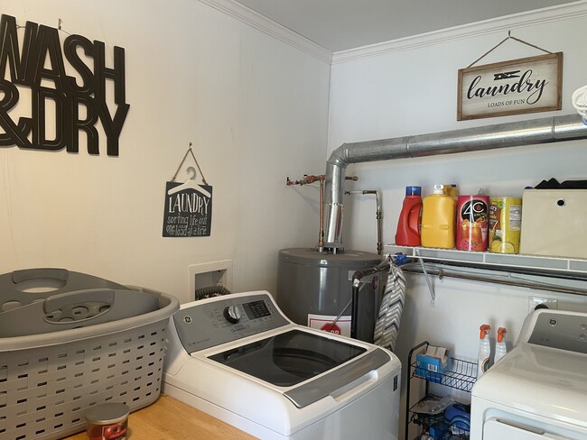 247 Chiswell Rd, Schenectady, NY 12304 - photo 5