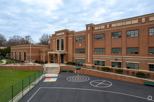 King Community Learning Center offers a variety of programs that challenge children.