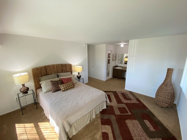 Drakeshire, Farmington, MI 48335 - photo 6