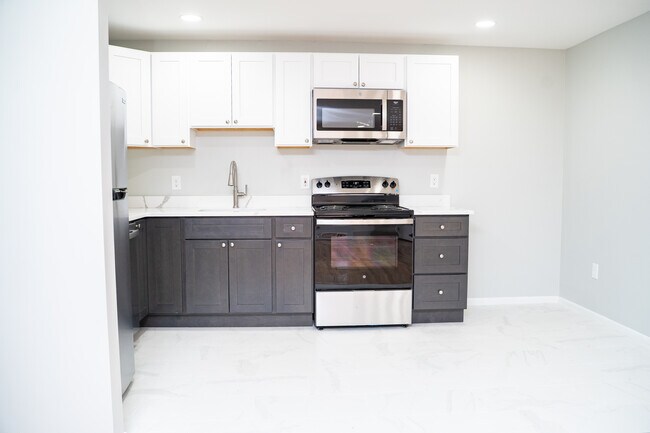 Kenmore Apartments, Southington, CT 06489 - photo 5