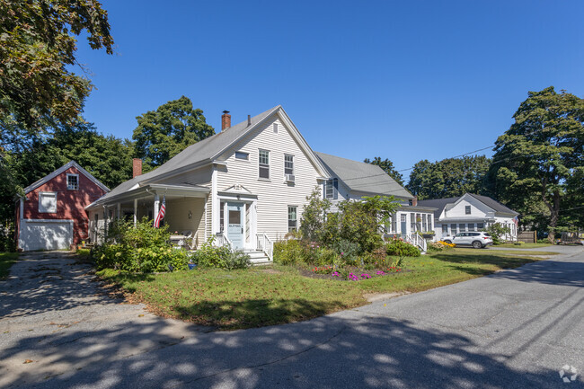 There are a variety of homes in Lisbon Falls.