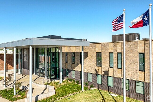 Gunn Junior High School is a public school within Arlington, TX.