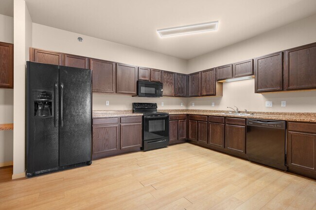 Stonebridge Villas, Minot, ND 58703 - photo 3