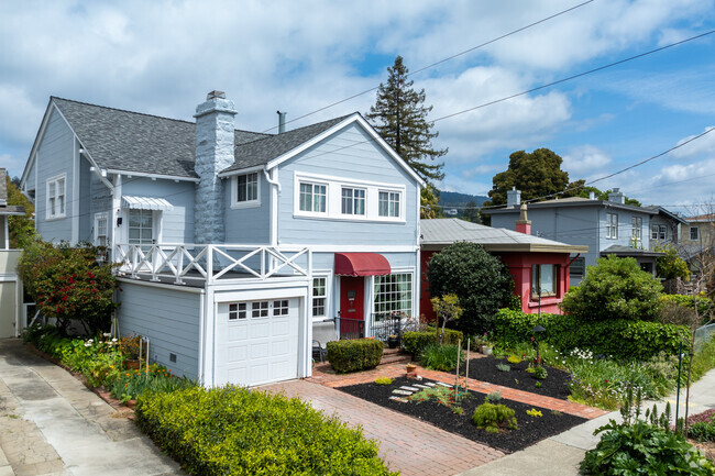 Glenview is a quiet slice of suburbia tucked away in the lower Oakland Hills.