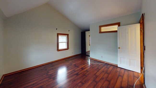 *Pictures are representative samples of the advertised unit. In some cases, the actual units you tou