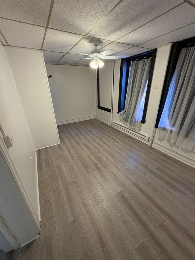 29 E 4th St unit Apartment 1, Bethlehem, PA 18015 - photo 3