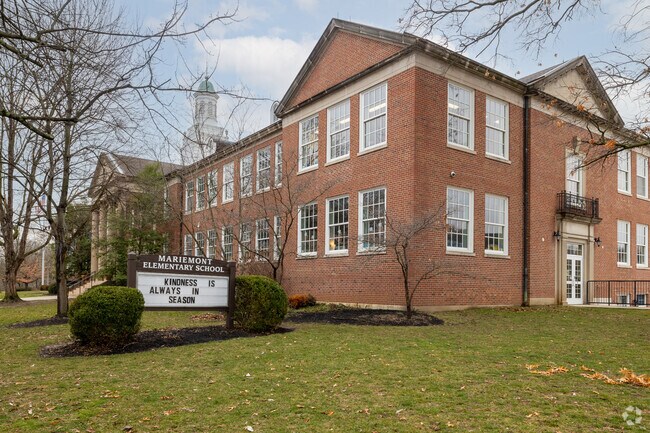 Grade schoolers in Fairfax attend Mariemont Elementary.