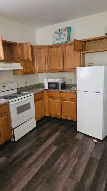 310 Bellevue St, Hartford, CT 06120 - photo 2