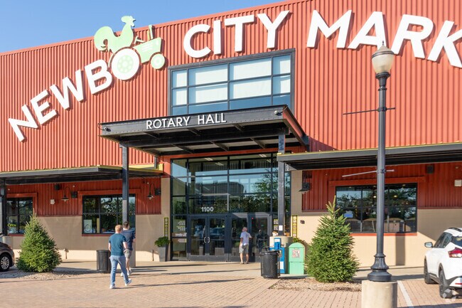 NewBo City Market offers Vernon Heights residents a place to visit for food and market needs.