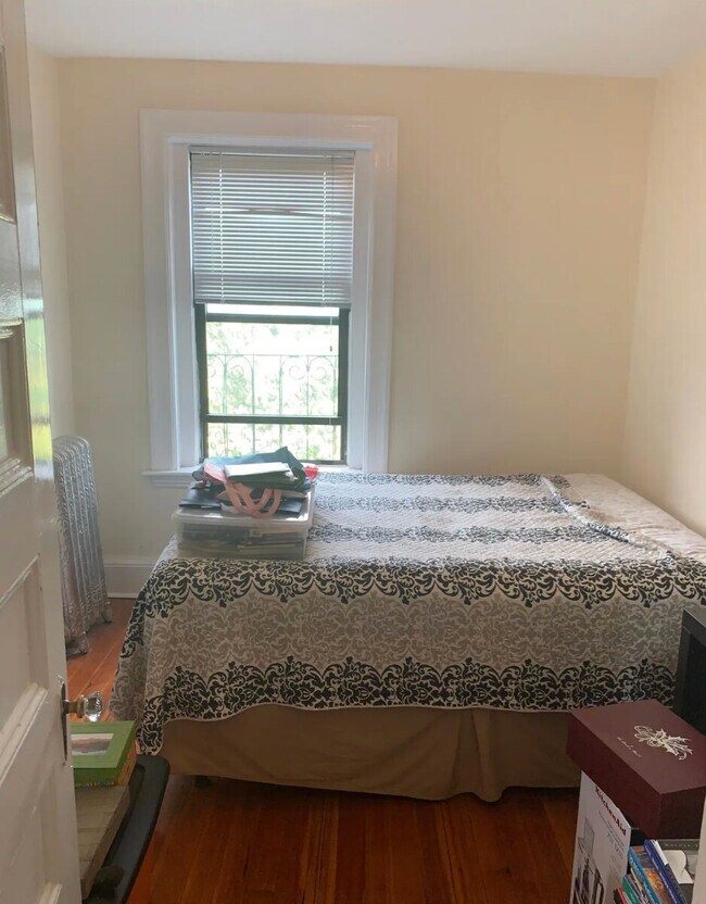 Bay Square unit 8, Cambridge, MA 02139 - photo 4