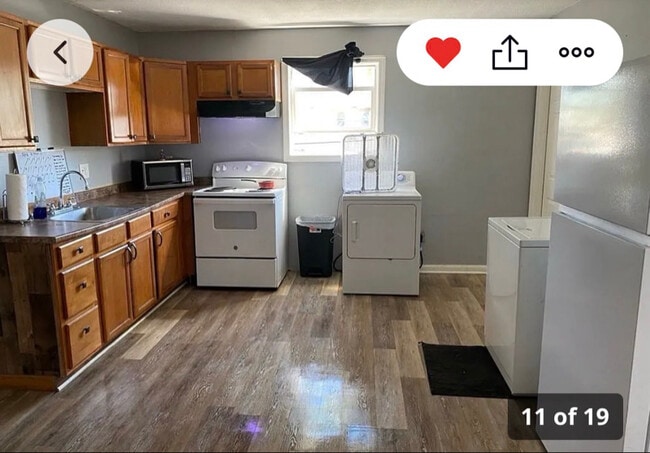 95 Dawes St unit 2, Springfield, MA 01109 - photo 5