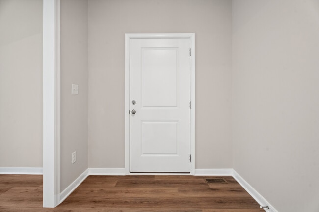 354 Glenmore Ln, Keswick, VA 22947 - photo 2