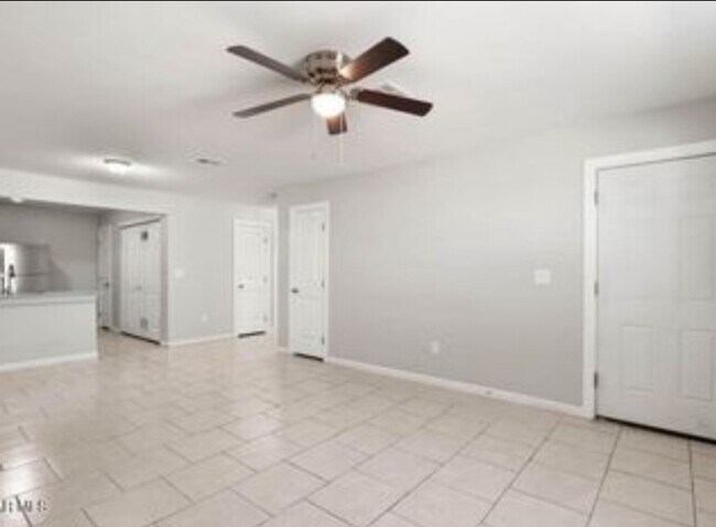 3724 Keltner Ave unit F, El Paso, TX 79904 - photo 3