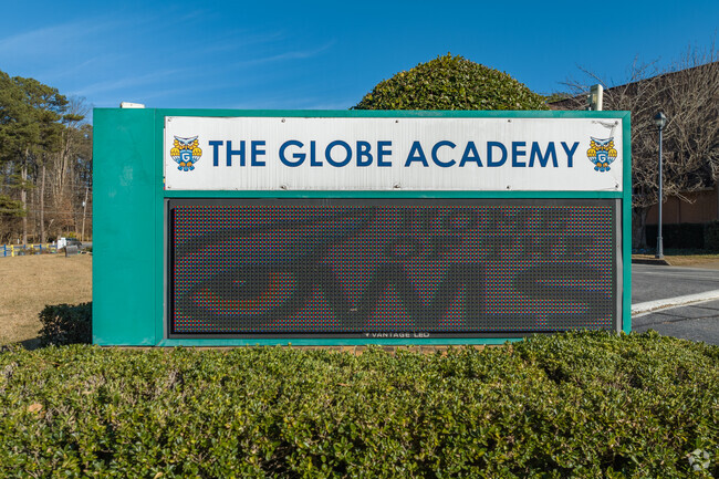 The GLOBE Academy has a student:teacher ratio of 13:1.