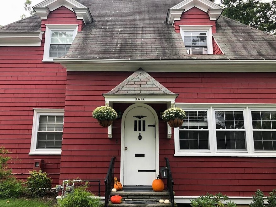 1512 Delaware St, Scranton, PA 18509 - photo 1