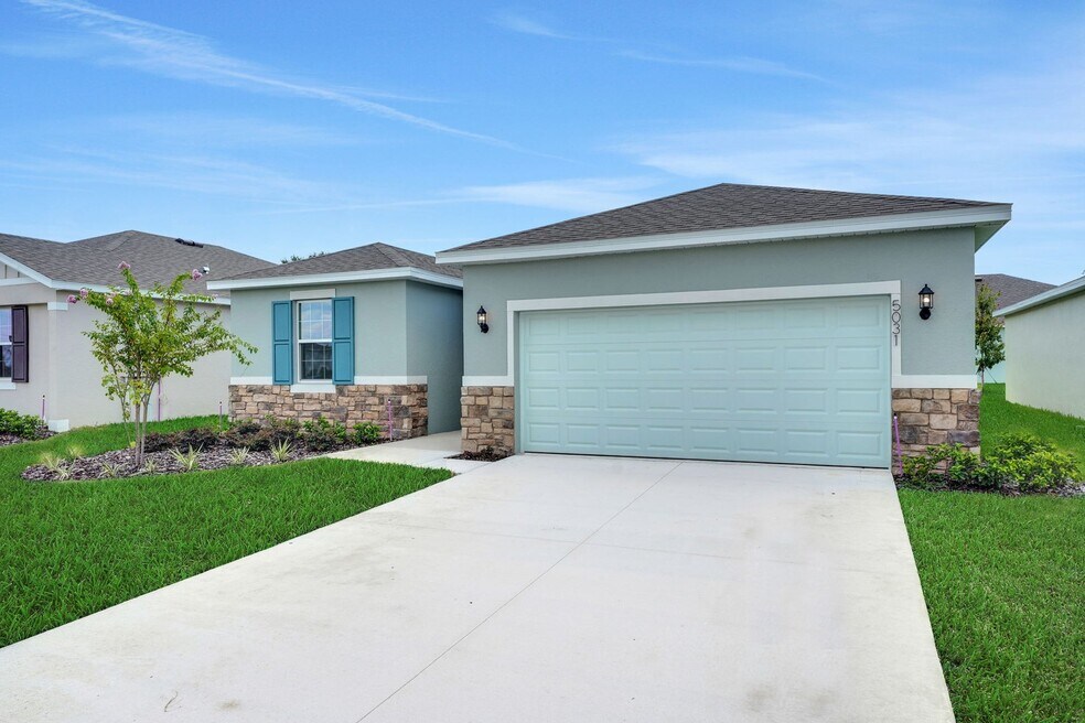5031 Abigail Dr, Winter Haven, FL 33859 - photo 1