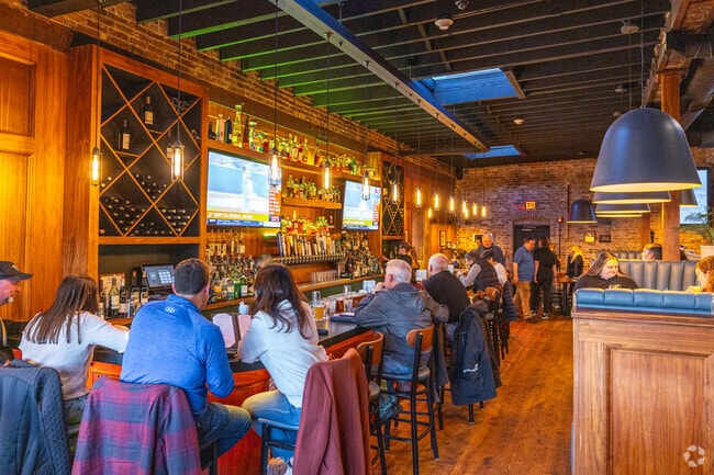 Ward 4 is a popular local restaurant and bar is located in the Auburndale neighborhood.