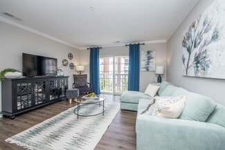 553 Settlers Landing Rd, Hampton, VA 23669