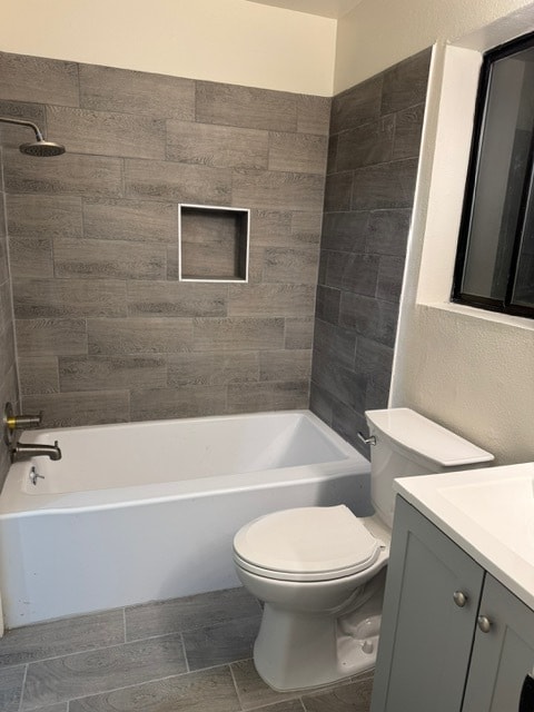 5905 Fairfax Rd unit D, Bakersfield, CA 93306 - photo 3