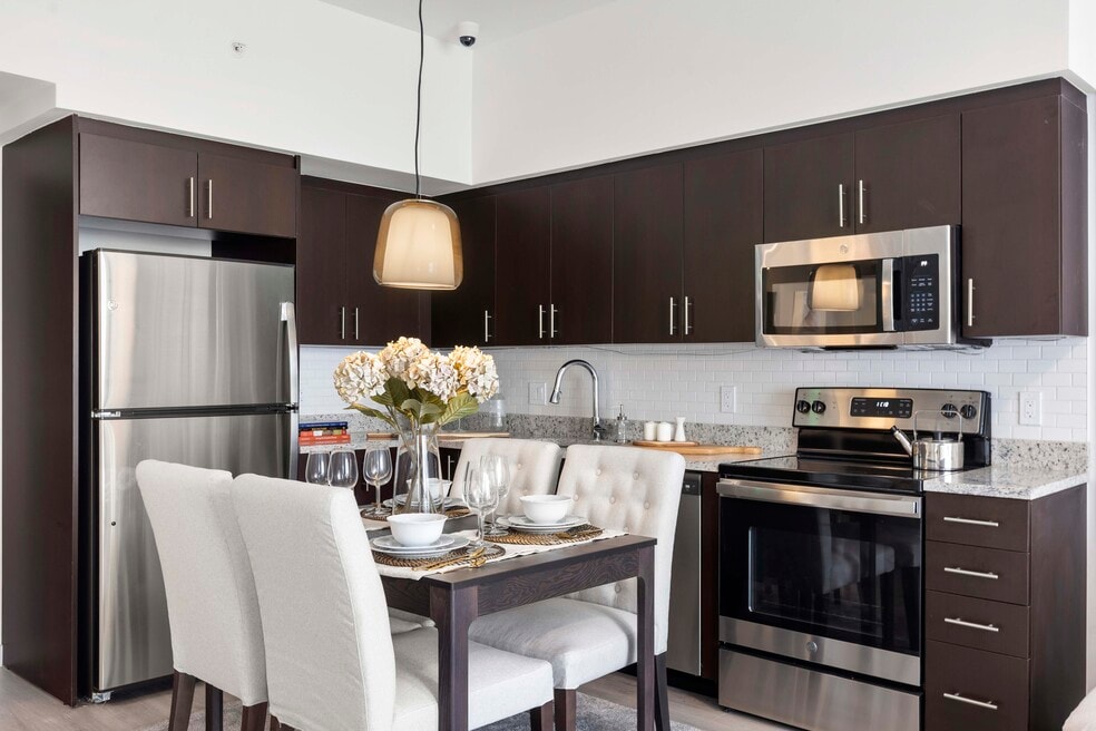 Pine Ridge, West Palm Beach, FL 33413 - photo 1