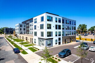 600 W 64th St W, Richfield, MN 55423