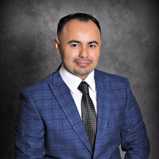 Agent Photo