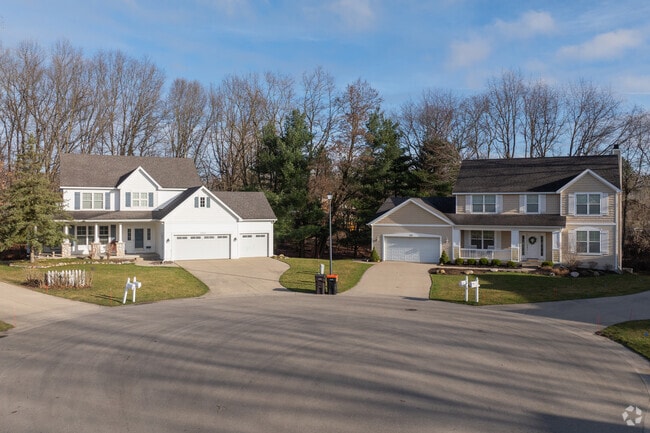 The planned communities around Ada are mostly caped off with shaded cul-de-sacs.