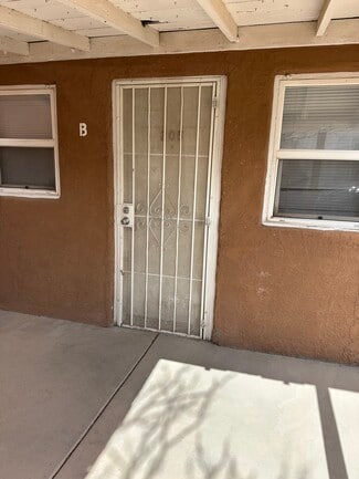 205 Stanford Dr SE Unit B, Albuquerque, NM 87106