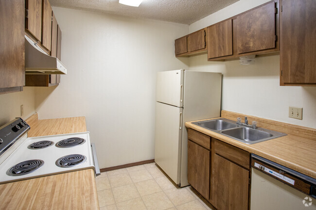 1BR, 1BA - 632SF