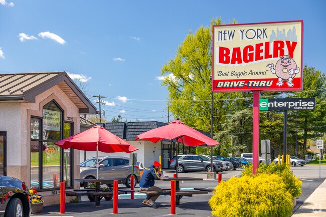 Sit outside on sunny mornings in Springmont for breakfast at NY Bagelry.