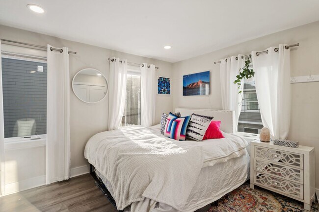 169 W 9th St, Boston, MA 02127 - photo 7