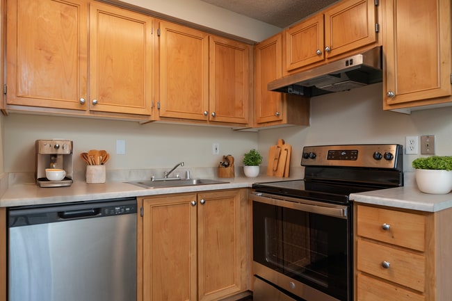 Trellis on Orchard, Tacoma, WA 98467 - photo 2