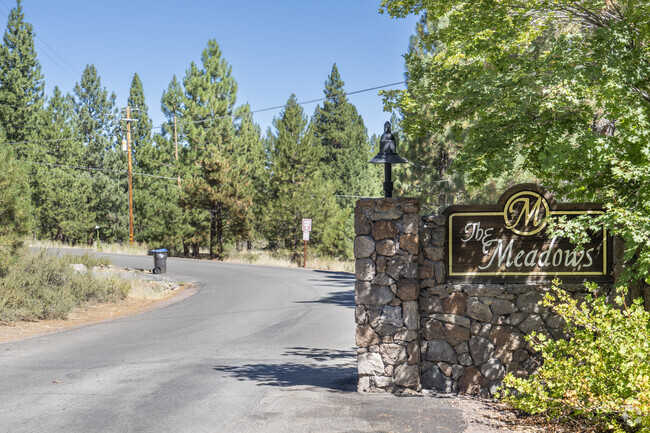 The Meadows Gate is found on the South Eastern side of the community off Glenshire Dr.