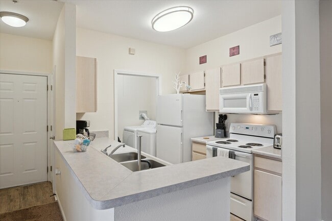 Quail Hollow at the Lakes, Holland, OH 43528 - photo 2