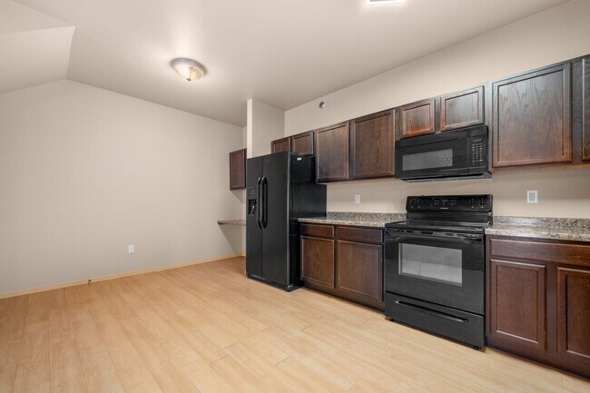 Stonebridge Villas, Minot, ND 58703 - photo 4