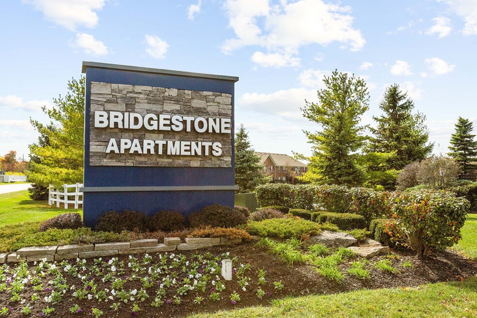 Bridgestone Apartments 2640 Lakebridge Ln, Hilliard, OH