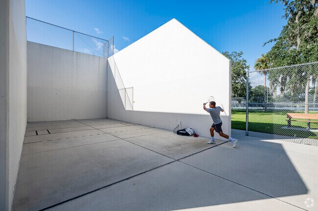 Hit the court solo or grab a friend and play some racquetball in Lakevue.