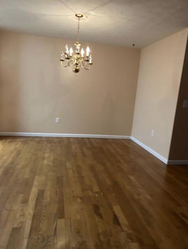 233 Legends Creek Place unit 102, Indianapolis, IN 46229 - photo 6