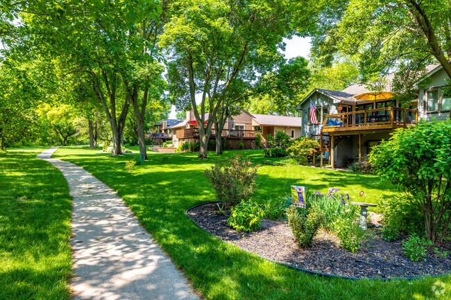 Many miles of trails meander through the beautiful neighborhoods of Urbandale.