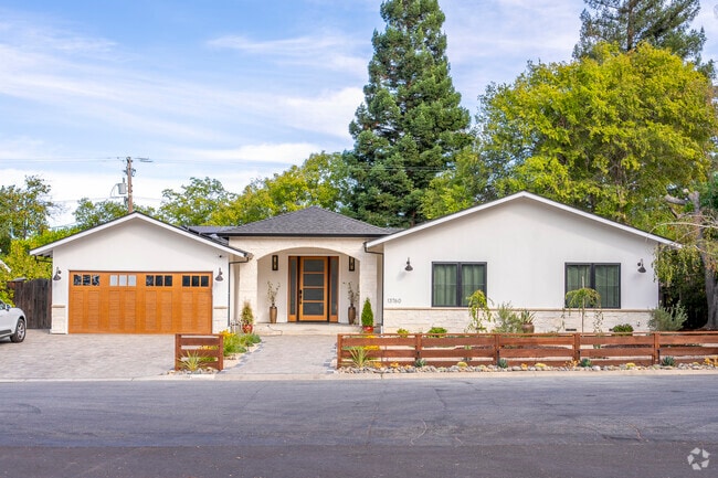 Tech professionals and families alike love the charm of Saratoga’s Golden Triangle.